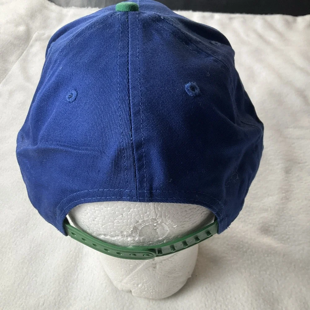 Dallas Mavericks Vintage Logo New Era 9FIFTY SnapBack Adjustable  Hat‎ Cap NBA